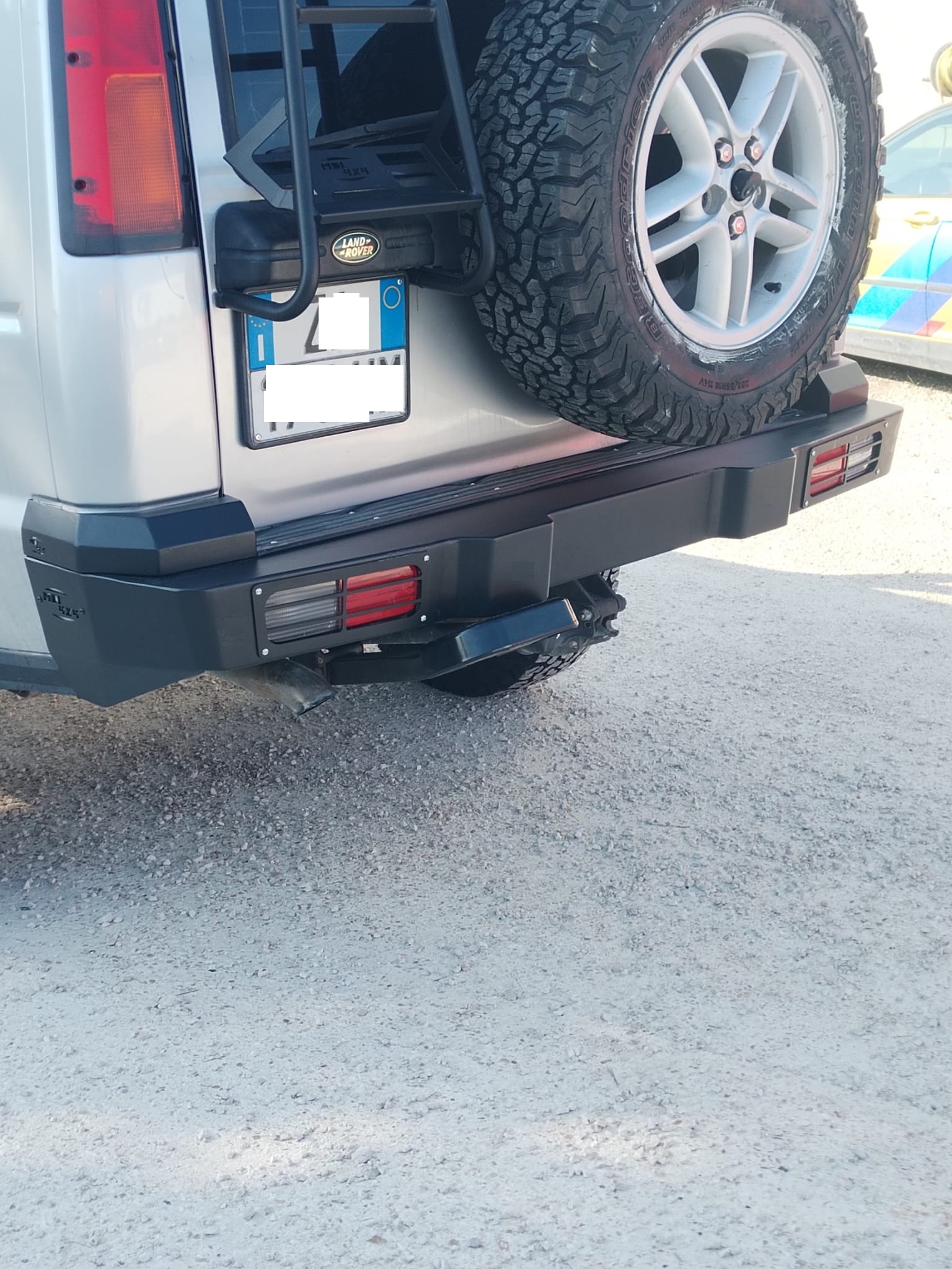 Rear bumper for Discovery 2 with rear bumpers